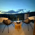 Filippos By Gm Luxury * Kalawrita